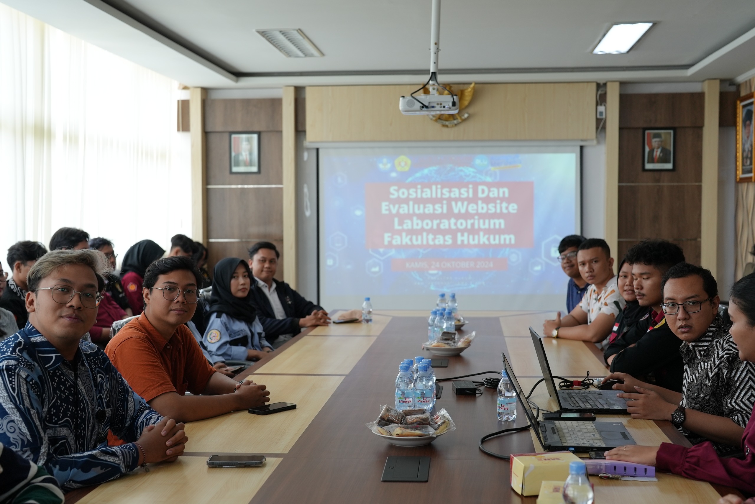 foto blog Fakultas Hukum UPN "Veteran" Jawa Timur Gelar Sosialisasi dan Evaluasi Website Laboratorium Hukum